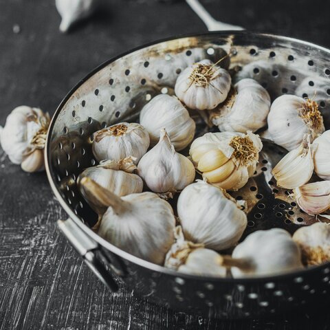 Honey Fermented Garlic Cloves